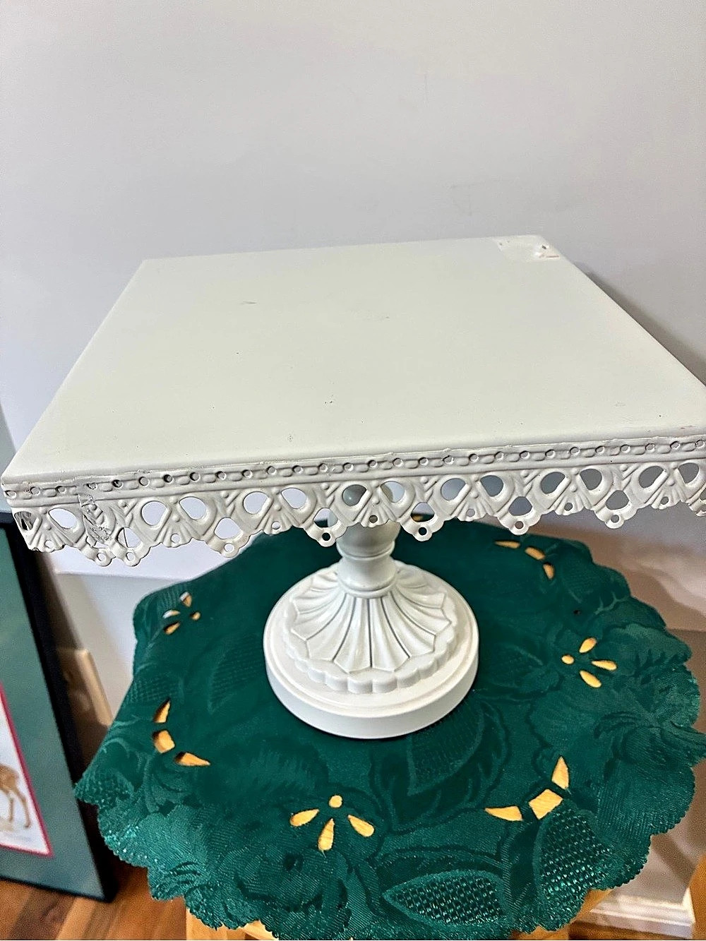 White Metal Square Lace Trim Cake Stand